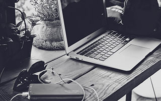 意甲：米兰3比0大胜乌迪内斯，赛后知名评论员对米兰主教练阿莱格里大加称赞